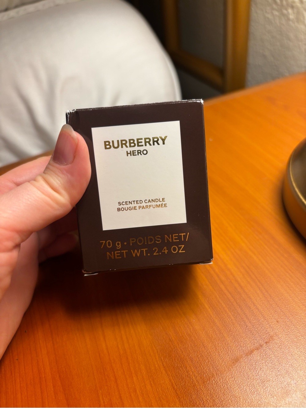 Burberry Hero Scented Candle - Dark Brown & White